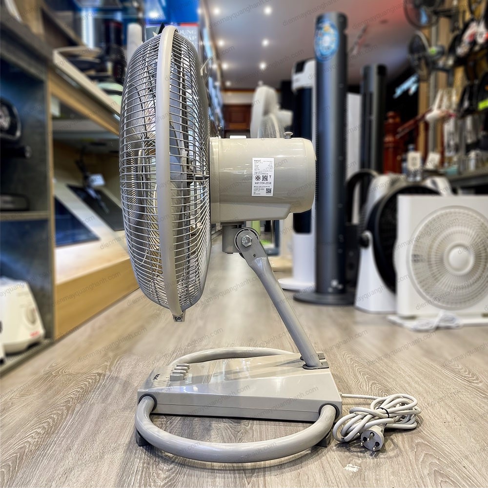 Quạt sàn Hatari Thái Lan IT22M1 - Hàng chính hãng