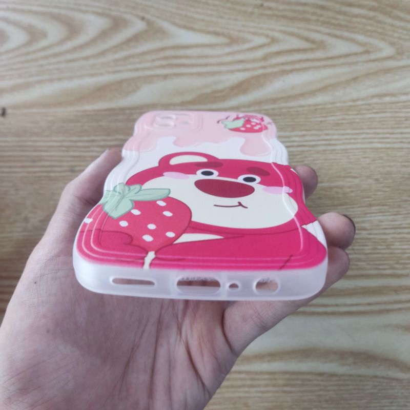 Ốp lưng Samsung A04 dẻo viền lượng sóng lưng in hình gấu dâu có bảo vệ camera