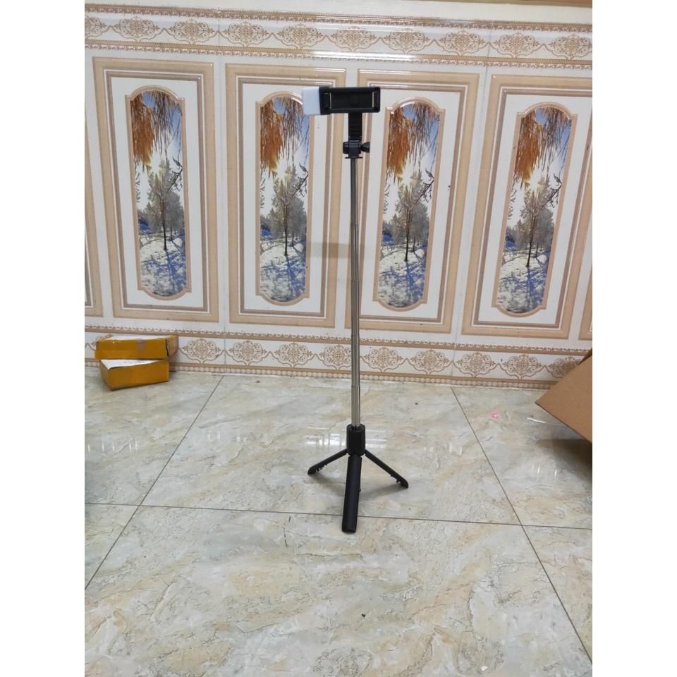 Gậy Tripod 3 Chân Selfie Stick R1S Tích Hợp Đèn Trợ Sáng Chụp Hình kèm dây sạc