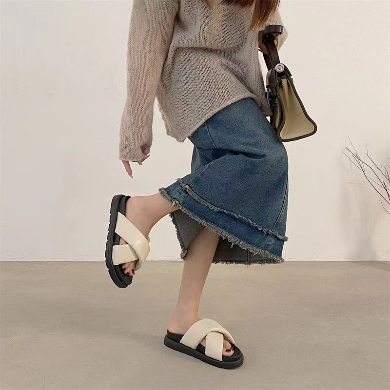 Dép xỏ ngón đế dày dép nữ bánh mì đáy dày dép thời trang nữ