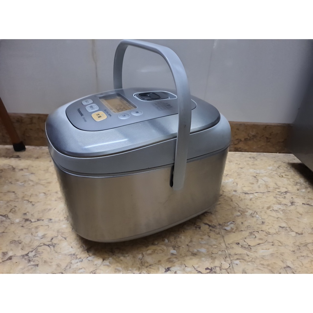 Nồi cơm điện cao tần  IH Panasonic 1L8 1L8 1L8 nhật bãi