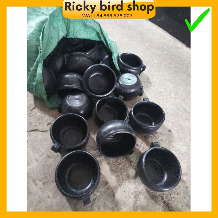 Bát ăn cao su cho gà, bồ câu giá rẻ tiện lợi dễ sử dụng - Ricky Bird Shop