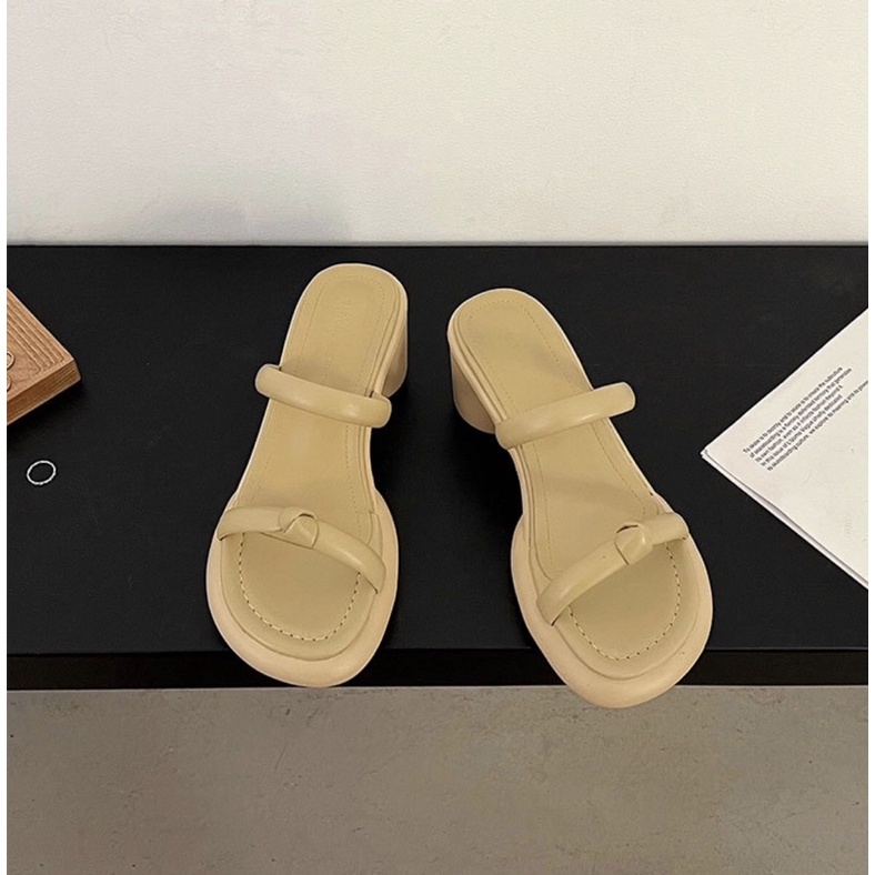 SANDAL DA ĐẾ CAO 5.5CM HỞ GÓT