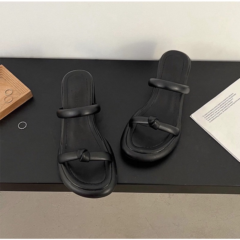 SANDAL DA ĐẾ CAO 5.5CM HỞ GÓT