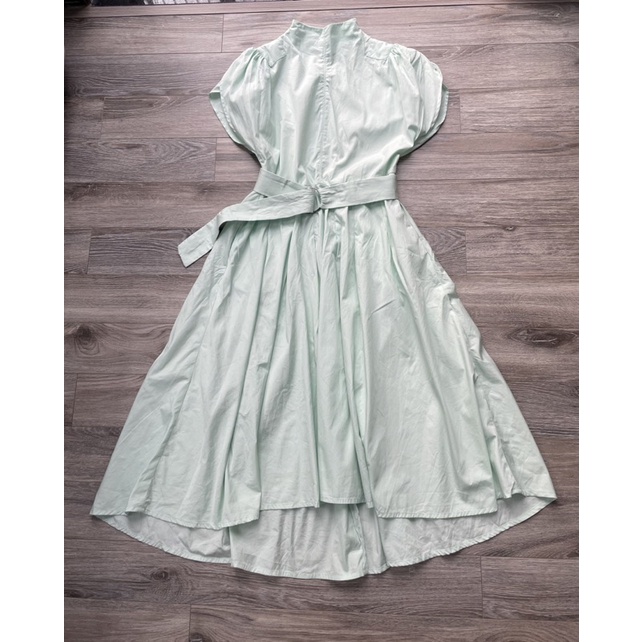 Đầm dáng dài tay nhún cánh dơi