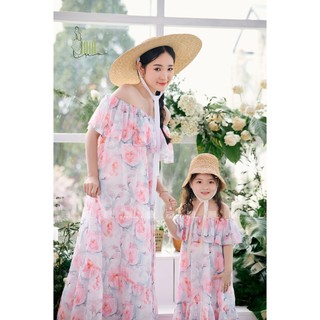 Set váy đôi maxi mẹ và bé gái đi biển trễ vai Hạ Vân trễ vai, Đầm mẹ con hoa nhí maxi dáng suông dài - Nhà Lụa Kids