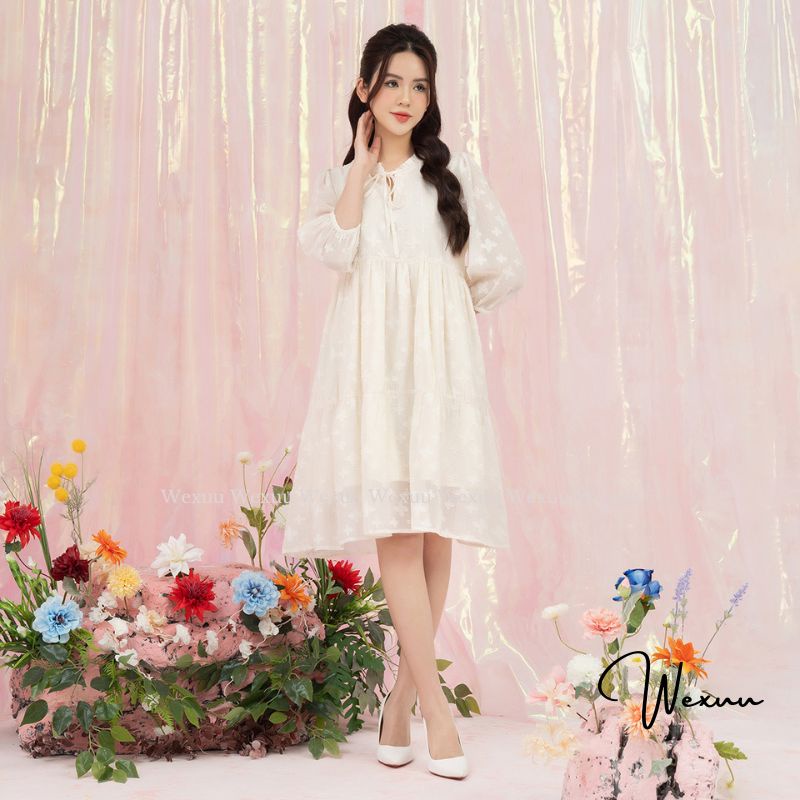 Váy babydoll tiểu thư cao cấp Wexuu thiết kế tay lỡ chất tơ phối hoa nổi nhẹ nhàng thanh lịch- V21