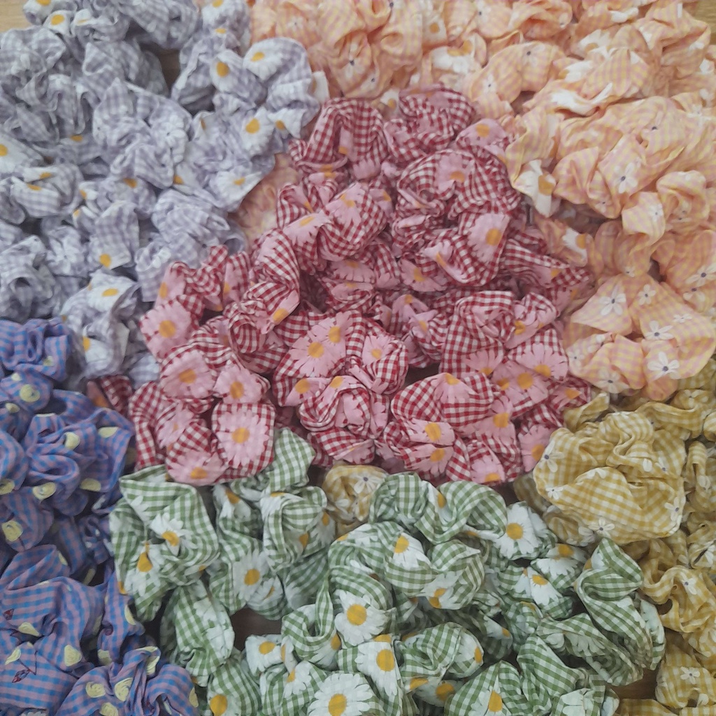 Combo cột tóc Scrunchies gấu dâu lotso, bút viết, charm