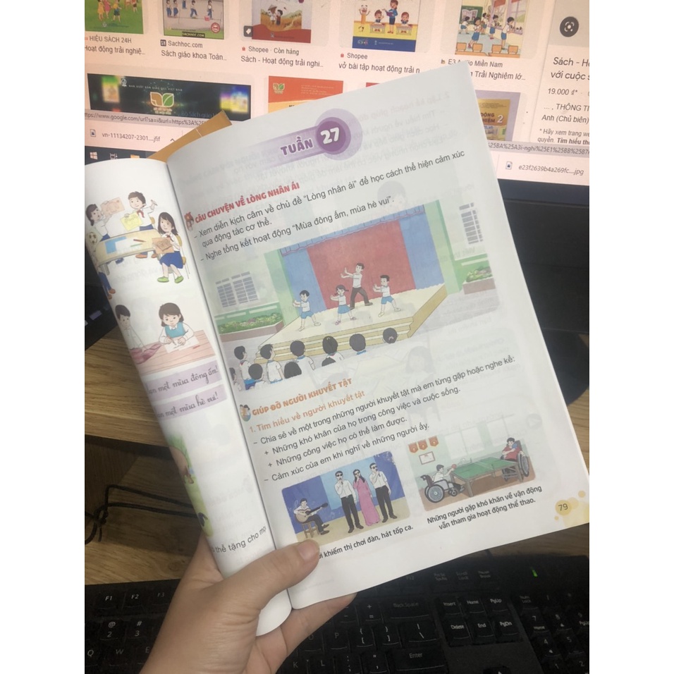 Sách - Hoạt động trải nghiệm 3