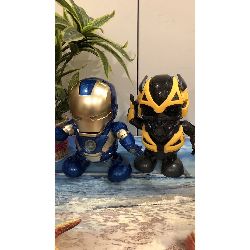 Đồ chơi Robot người sắt Iron man, người nhện, Hulk nhảy múa vui nhộn