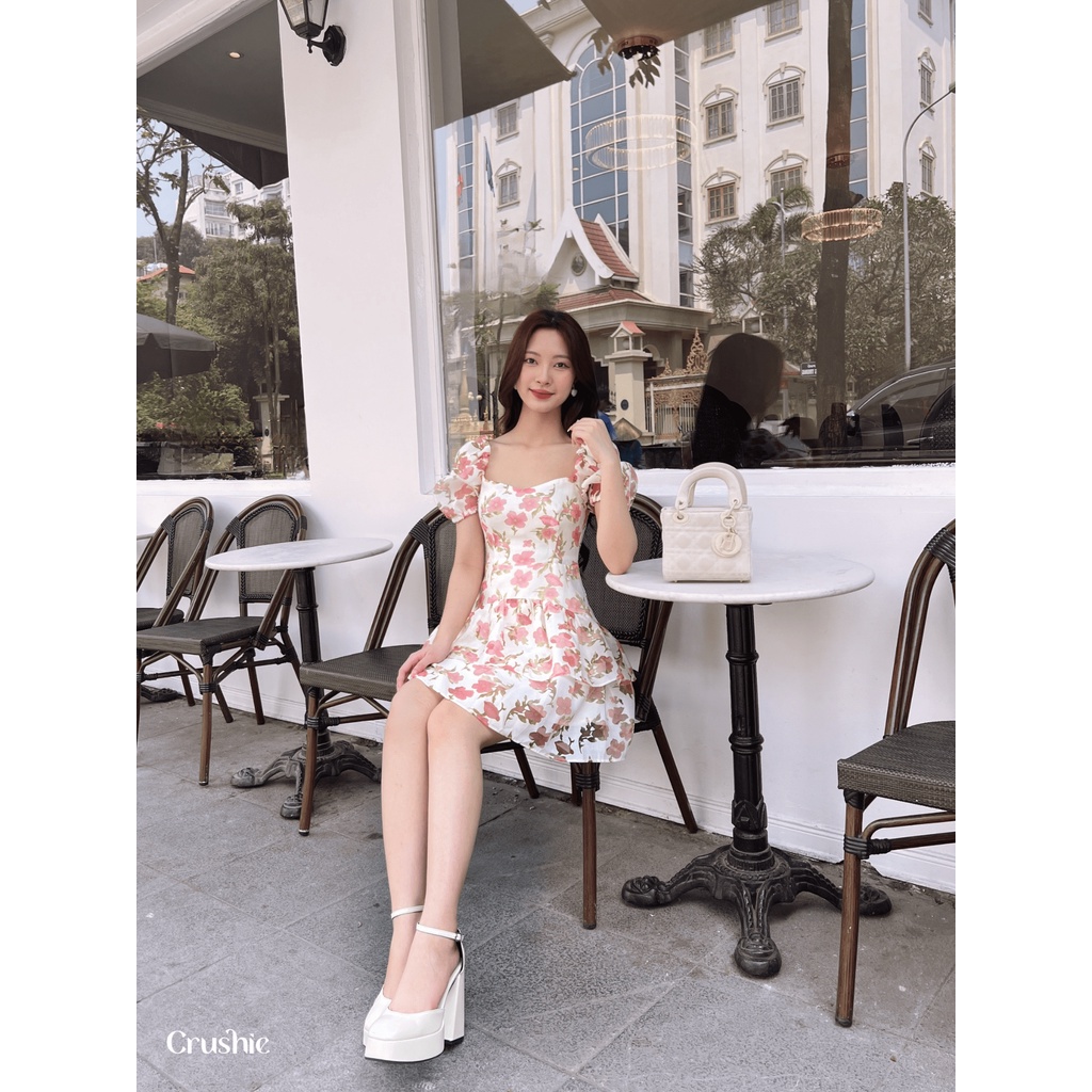 Đầm thiết kế Crushie dáng váy xòe tay phồng cổ vuông cách điệu Mina dress