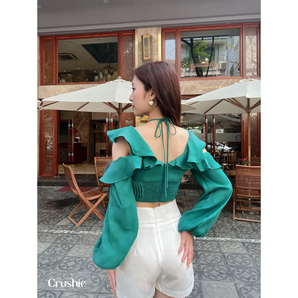 Áo kiểu Crushie dáng croptop tay dài cách điệu Lilly