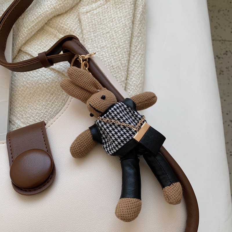 Móc khóa thỏ nâu đeo túi trang trí balo túi xách P2331