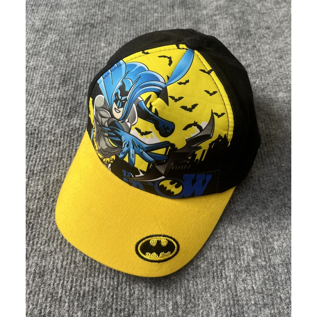 Nón bé trai in hình người dơi batman