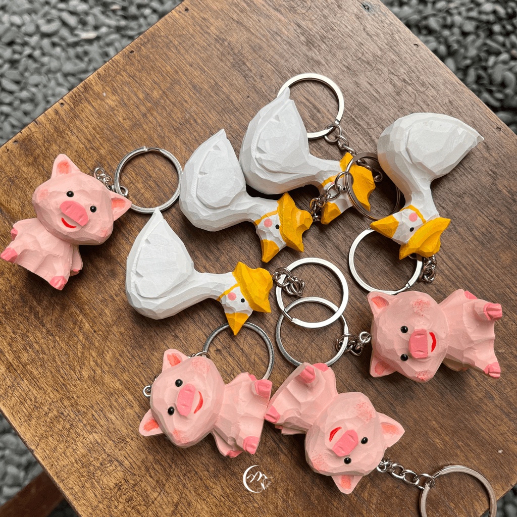 Móc khóa heo & vịt bằng gỗ điêu khắc thủ công Handmade NEVERLAND