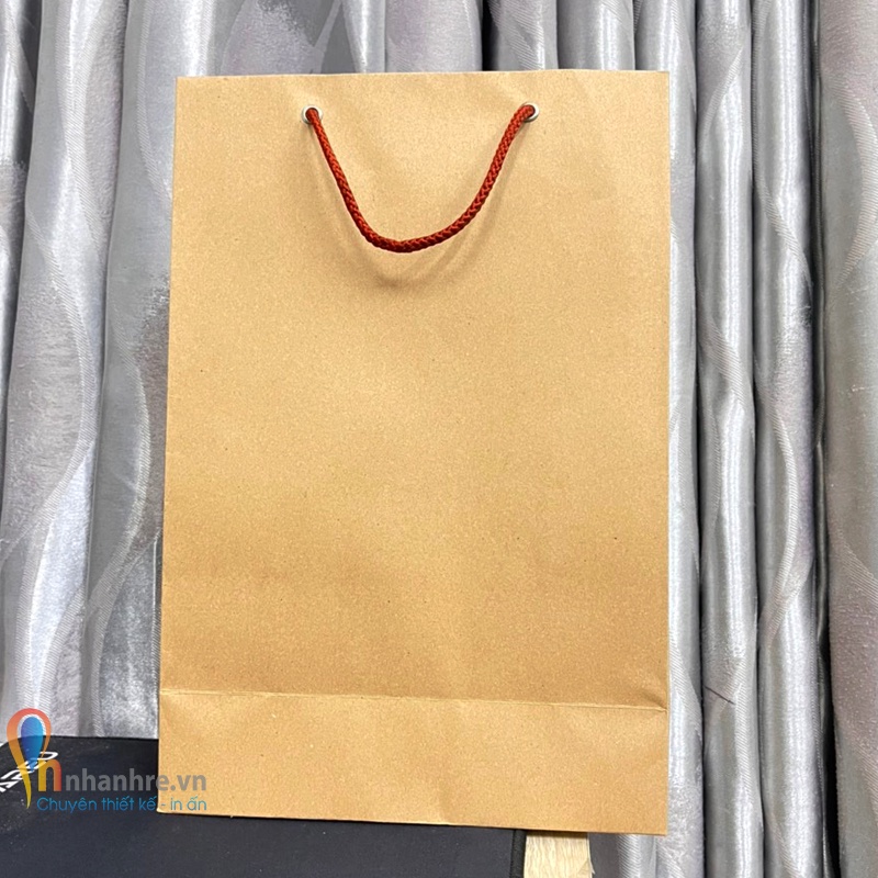 TÚI GIẤY KRAFT CÓ QUAI XÁCH | TÚI GIẤY KRAFT GIÁ RẺ | TÚI GIẤY KRAFT ĐỰNG QUÀ TẶNG - BAOBIONLINE