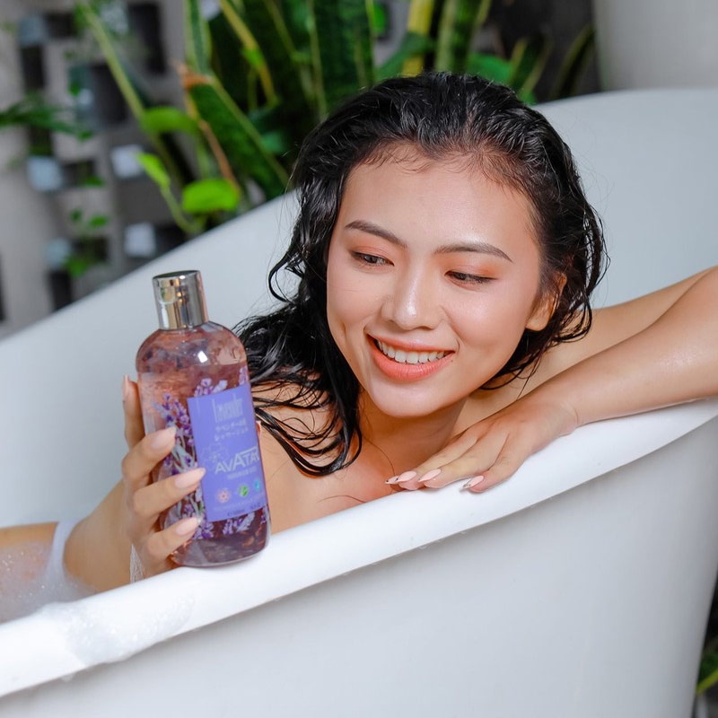 Sữa tắm nước hoa Avatar cánh hoa thật giúp da căng mịn chống lão hóa 500ml công nghệ Nhật Bản