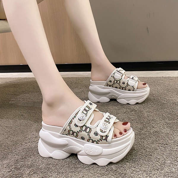 Dép sandal đế dày dép lê tăng chiều cao đế dày bánh xốp thường ngày phong cách Hàn Quốc