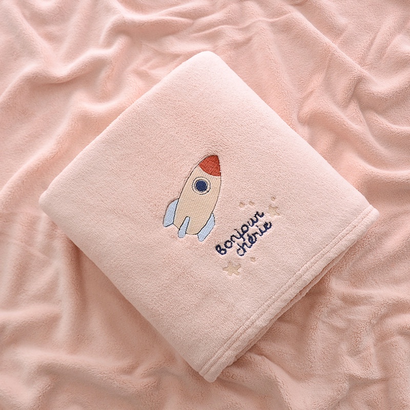 Khăn tắm cho bé sợi lông tuyết siêu mềm mịn, thấm hút nước tốt, phù hợp cho bé sơ sinh, dùng làm khăn tắm chăn quấn