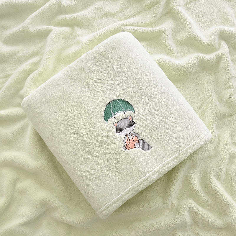 Khăn tắm cho bé sợi lông tuyết siêu mềm mịn, thấm hút nước tốt, phù hợp cho bé sơ sinh, dùng làm khăn tắm chăn quấn