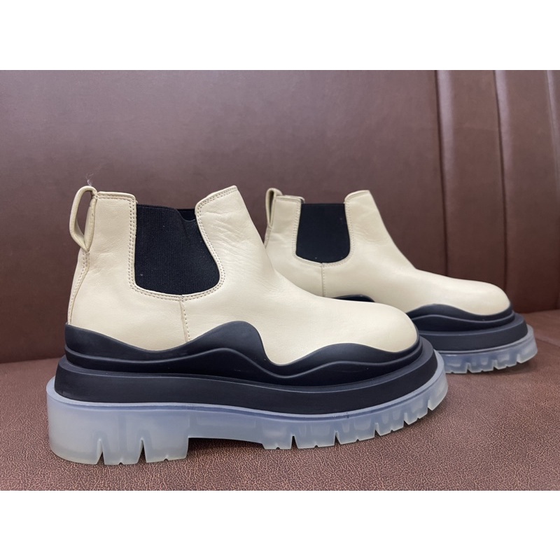 Giầy hiệu Bottega Veneta