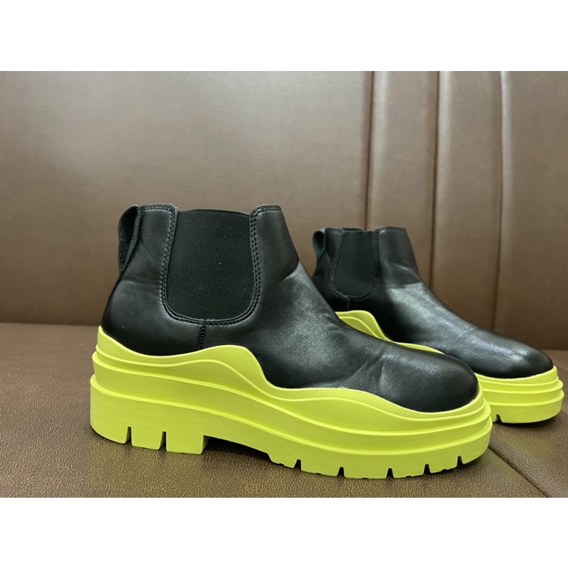 Giầy hiệu Bottega Veneta