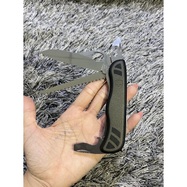 Dụng cụ đa năng Victorinox Onehand Soldier Knife 08 - 0.8461.MWCH