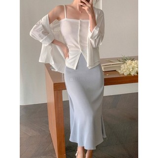 Áo 2 Dây, Có Nút Ngực, Xẻ Tà