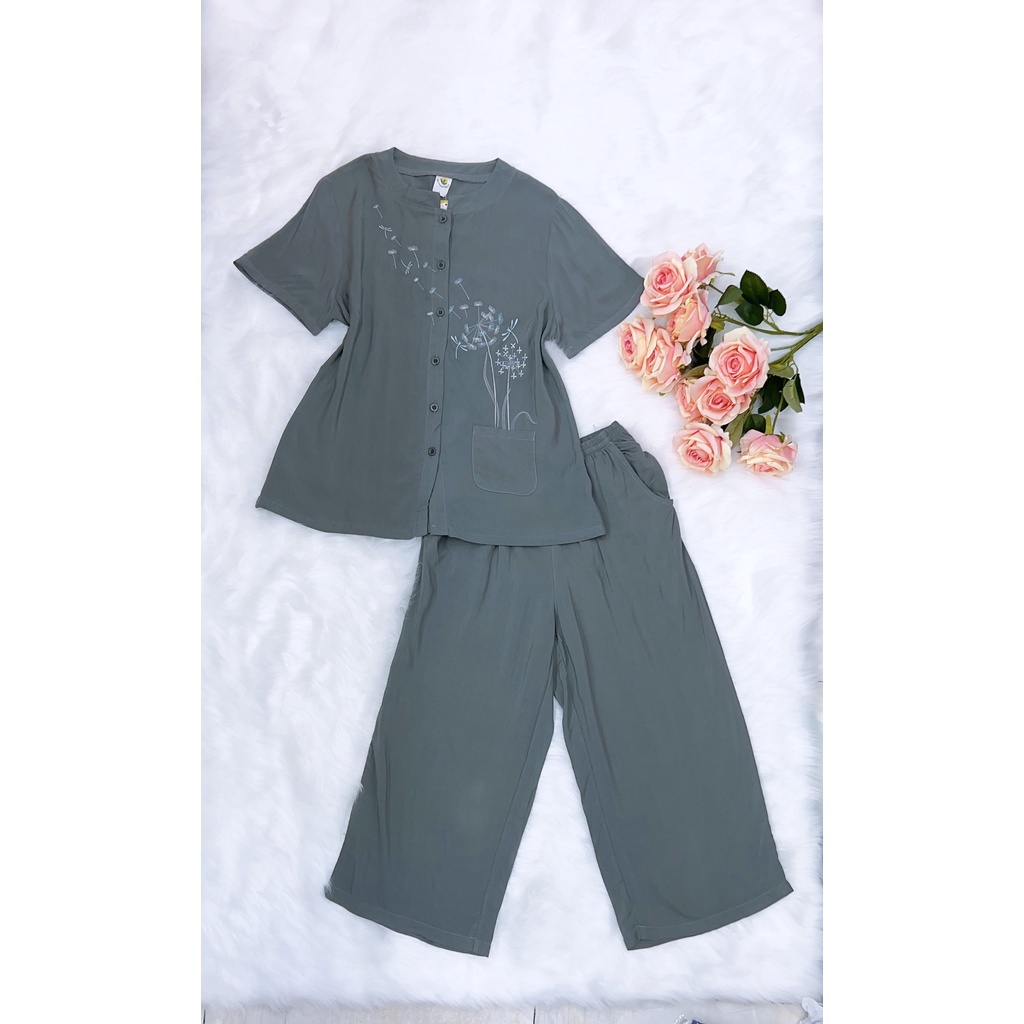 Đồ bộ mặc nhà trung niên mùa hè Việt Thắng, quần lửng, áo cộc tay, chất lanh (tole) - B26.2301