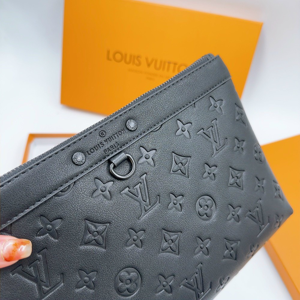 Túi LV Clutch cầm tay, hàng quảng châu, fullbox tem nhãn