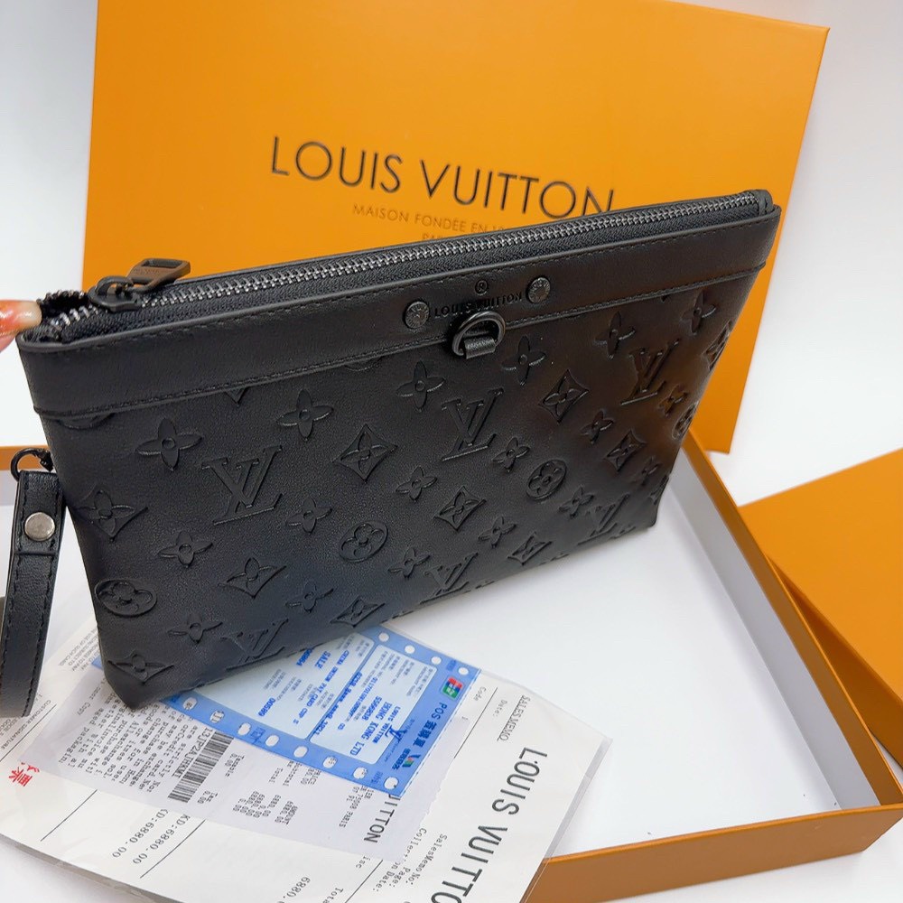 Túi LV Clutch cầm tay, hàng quảng châu, fullbox tem nhãn