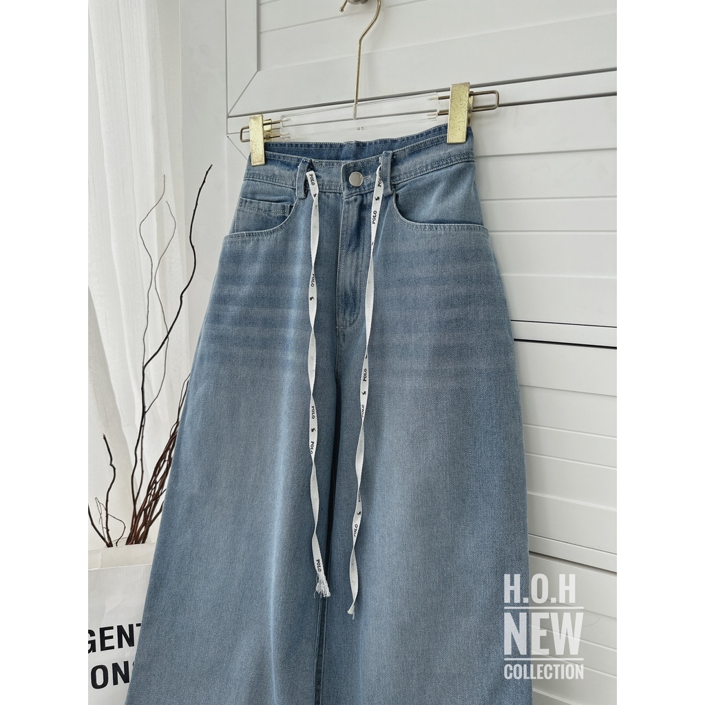 SET ÁO GÂN CỔ LỌ SÁT NÁCH TRẮNG + QUẦN SUÔNG JEAN SẮN GẤU (TH)