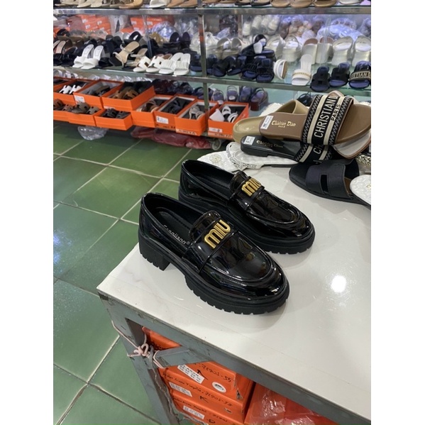 Giày moka miumiu da bóng