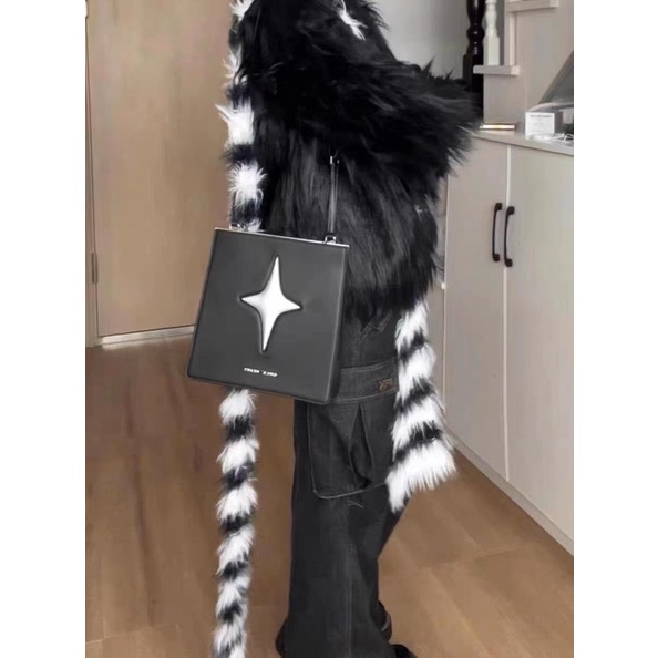 Túi xách đeo chéo nam nữ y2k hiphop cá tính