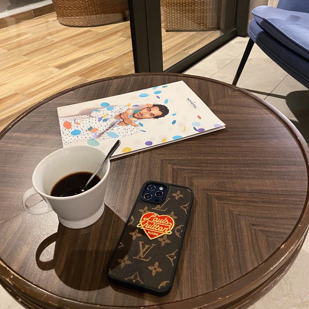 Ốp I.P  L V 14 promax,13 promax,12promax,12,12pro,11promax,11,11pro,XSmax THÊU họa tiết trái tim sang sịn