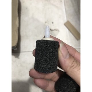 Cục đá sủi đen oxi 6x3cm sủi cho hồ cá cảnh-quả sủi oxi cho hồ hải sản