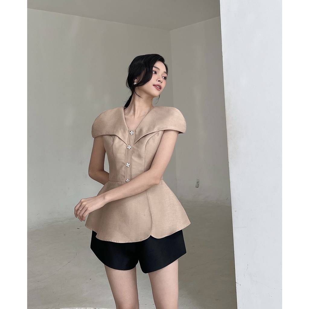 BBSTORE'S Áo Peplum Cổ V Phối Nút Hoa Đá Sang Trọng -A1748