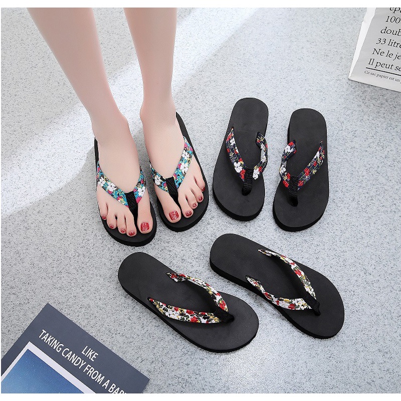 Dép lê sandal xỏ ngón quai in hoa đi biển mùa hè