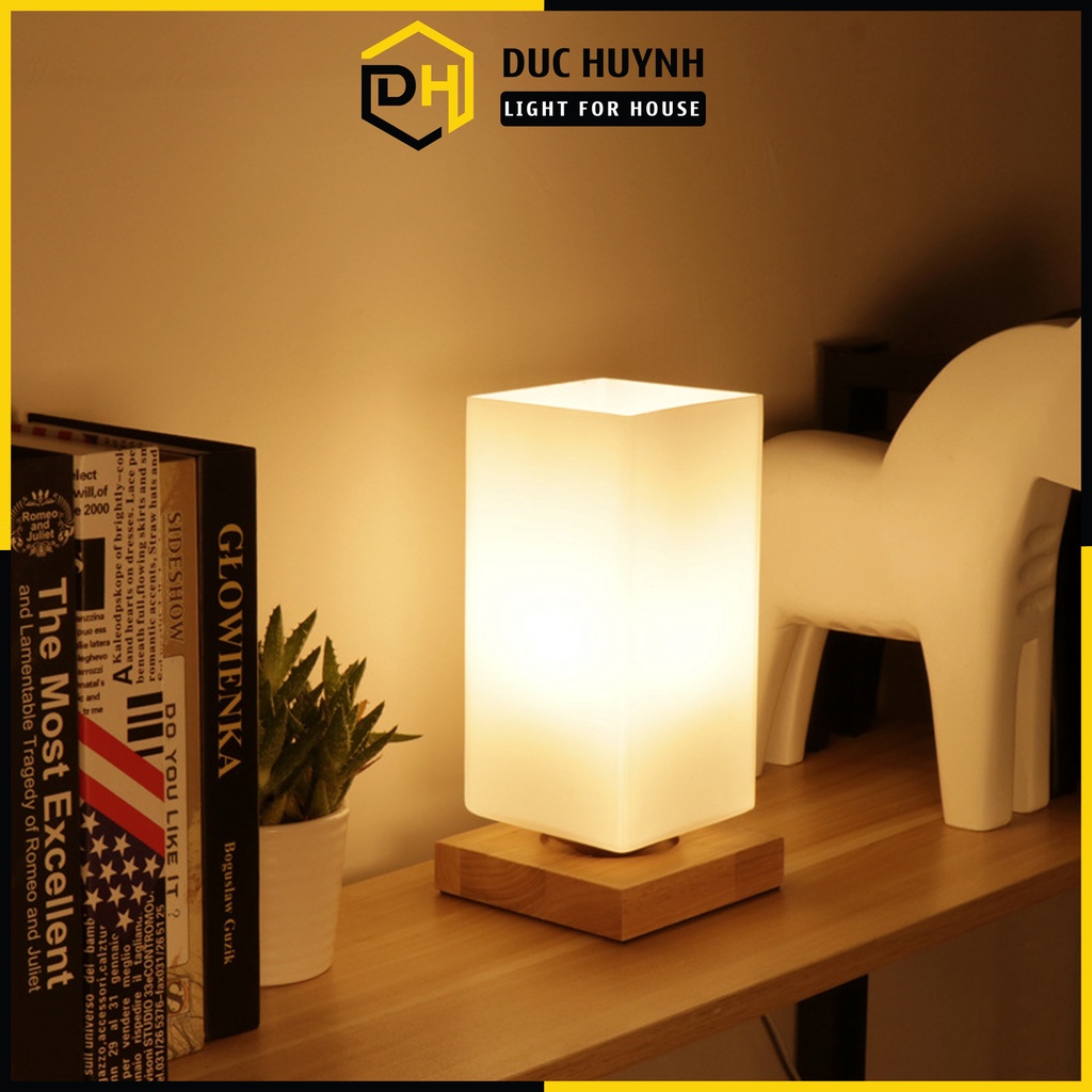 Đèn ngủ để bàn kết hợp bình cắm hoa decor trang trí phòng ngủ phòng khách sang trọng DN016