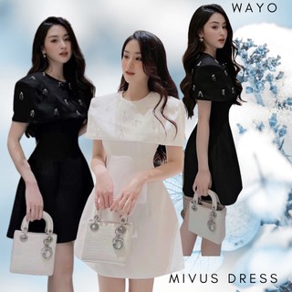 Đầm WAYO chất xốp dập cổ tròn đính đá dự tiệc sang trọng