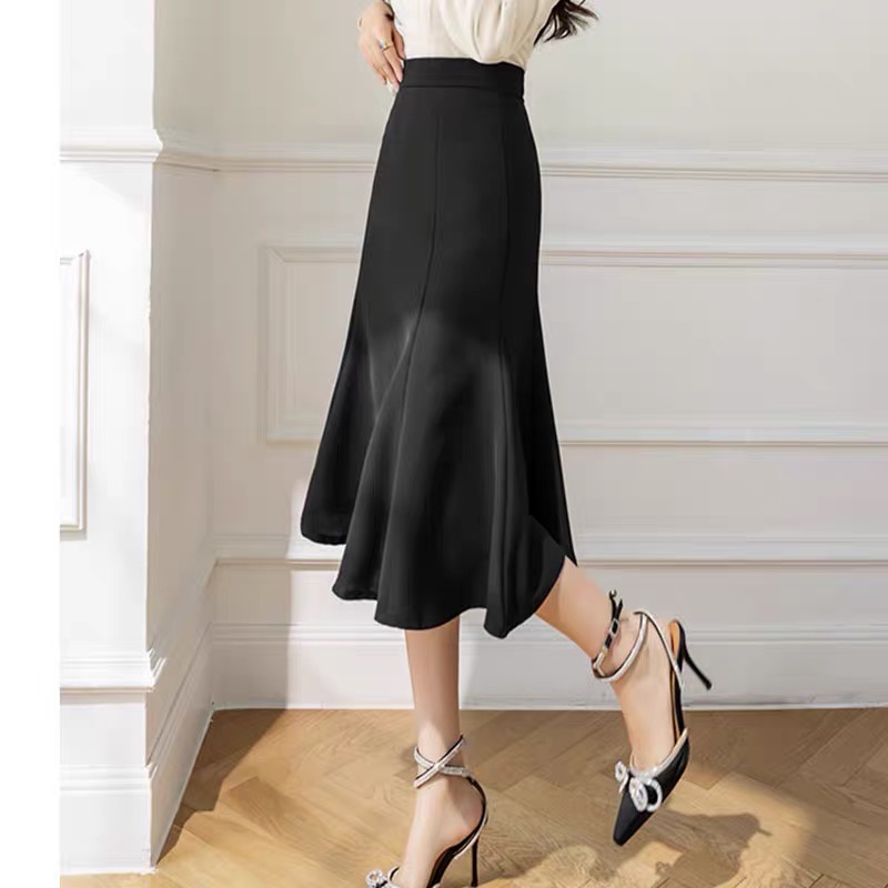 Chân Váy Đuôi Cá Công Sở Dáng Dài Qua Gối