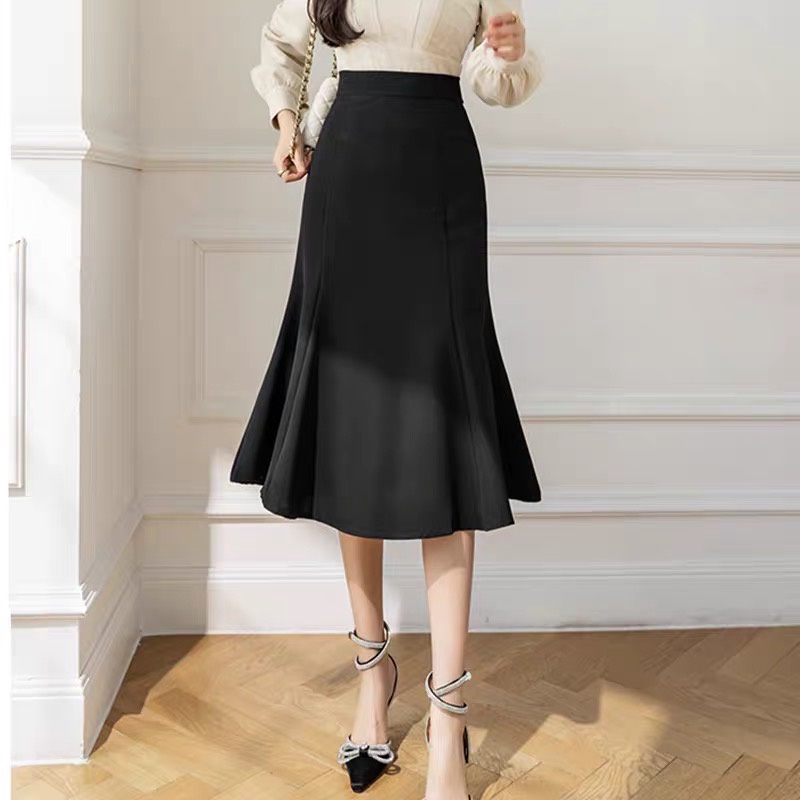 Chân Váy Đuôi Cá Công Sở Dáng Dài Qua Gối