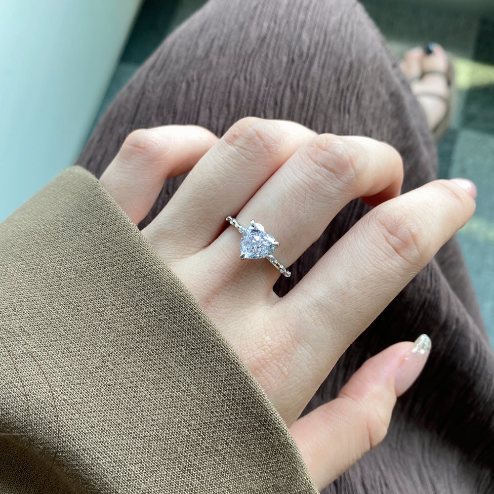 Nhẫn  Bạc 925 Đính Kim Cương Nhân Tạo Màu Trắng Cho Nữ 3g