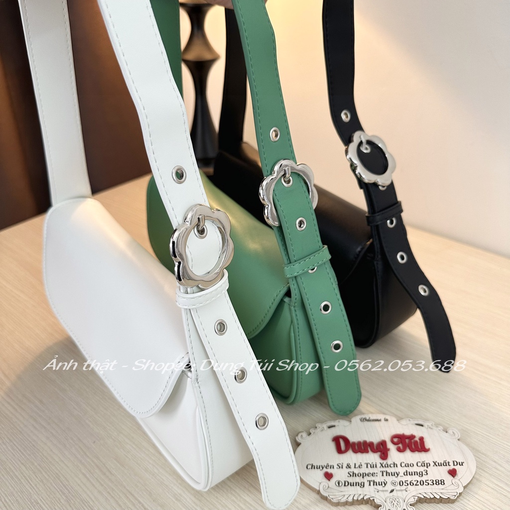 Túi nữ đeo vai size 25 nắp gập phần dây đeo có khóa hình bông hoa CK2-20782039 full màu
