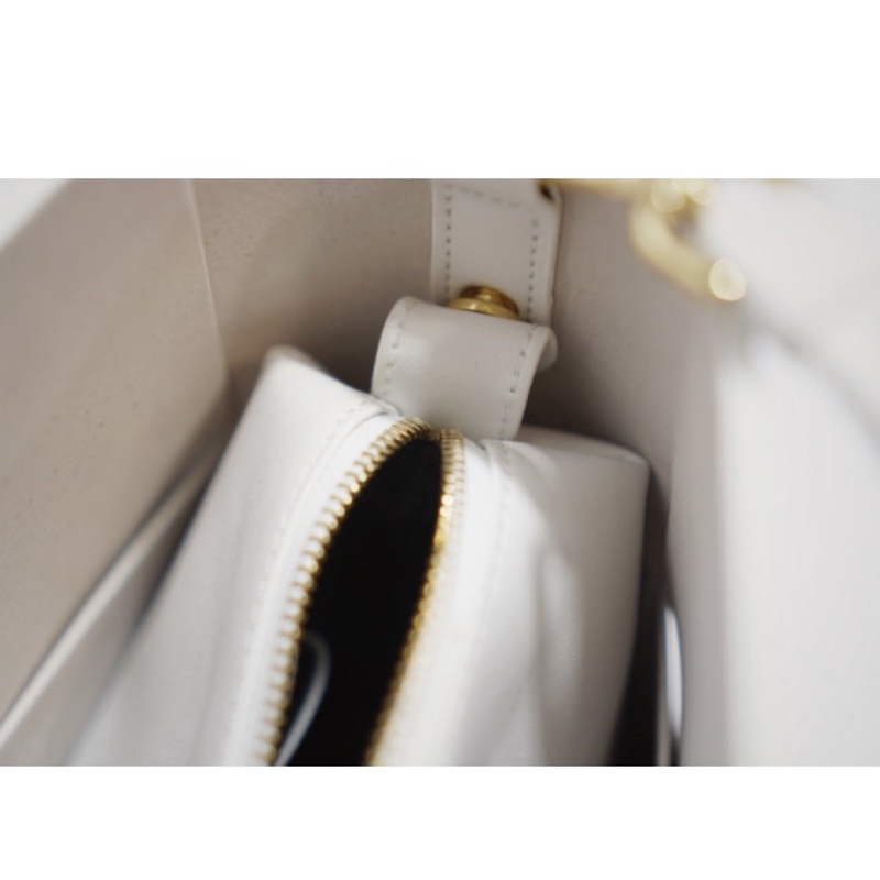 Túi xách trắng kiểu Hàn Quốc. Túi order Hàn Quốc 한국 가방