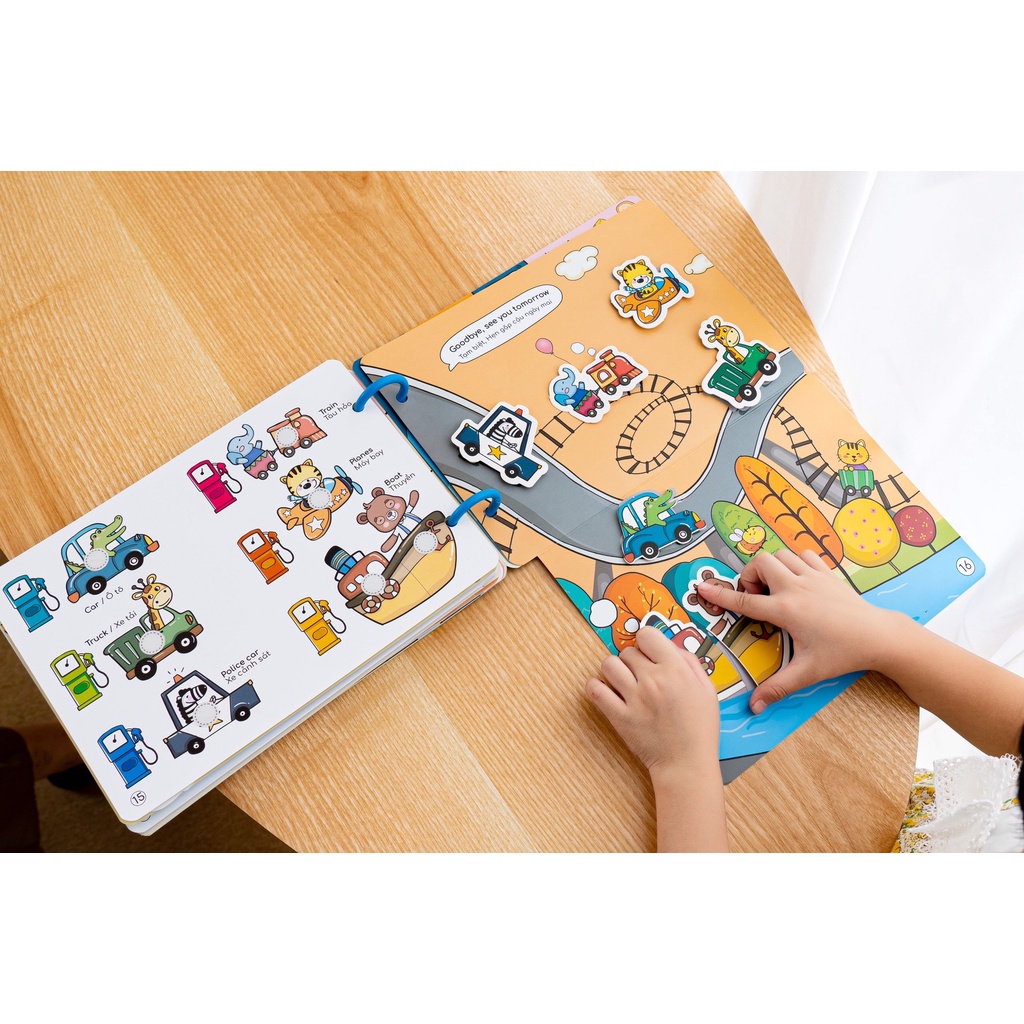 Học Liệu bóc dán thông minh Beezi Book cho bé từ 2 - 5 tuổi, Học liệu Montessori song ngữ Anh Việt
