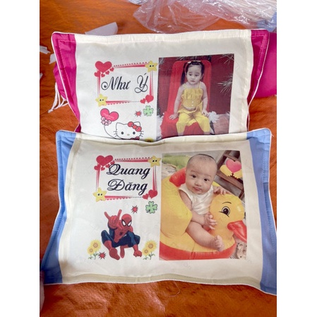 Gối in tên bé in hình theo yêu cầu khách  35*50cm