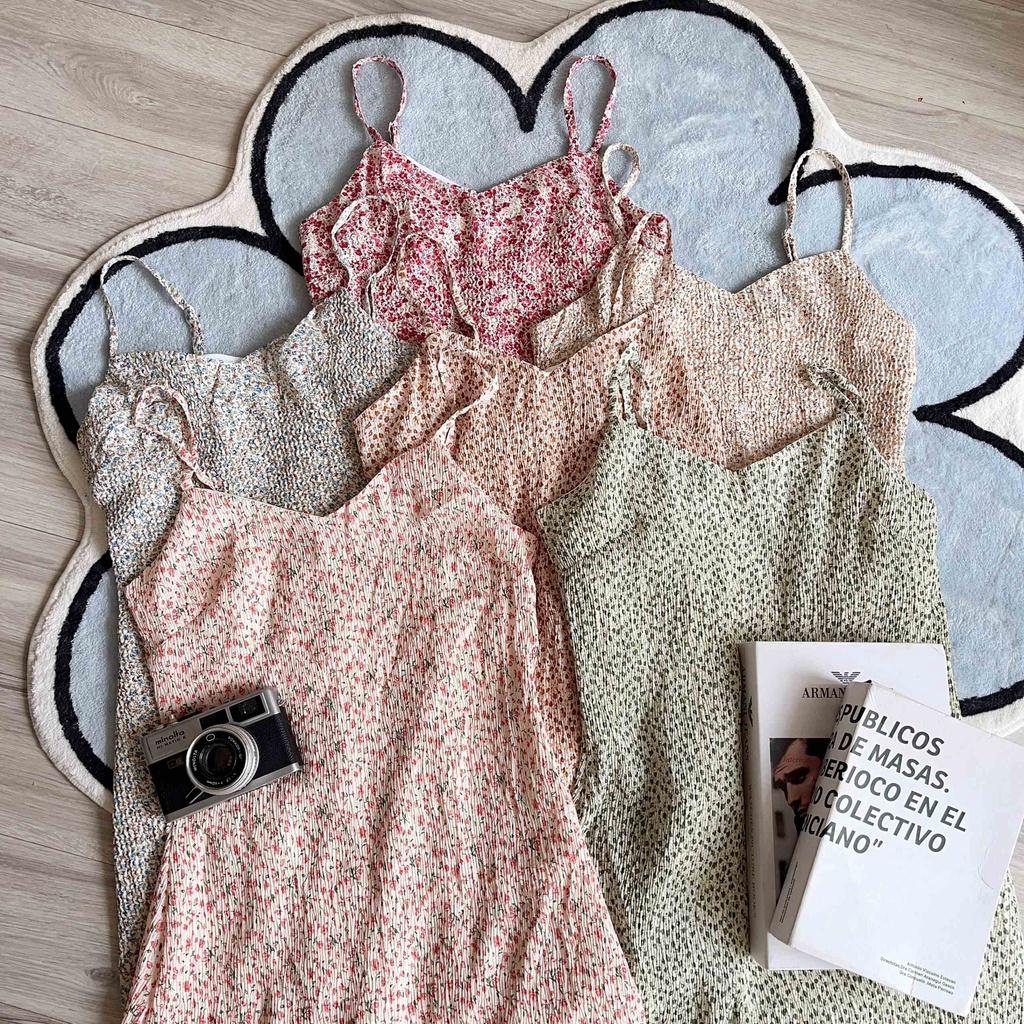 Đầm hoa dây dễ thương, nữ tính họa tiết hoa thiết kế tinh tế, chất vải thoáng mát Pamela Miều Est.2013