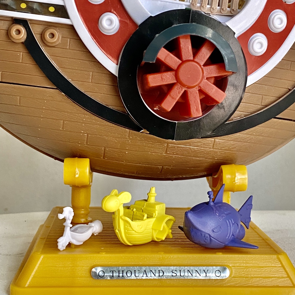 Mô hình con tàu Thousand Sunny của băng mũ Rơm - Thousand Sunny cao 34CM - Mô hình lắp ghép tàu Thousand Sunny