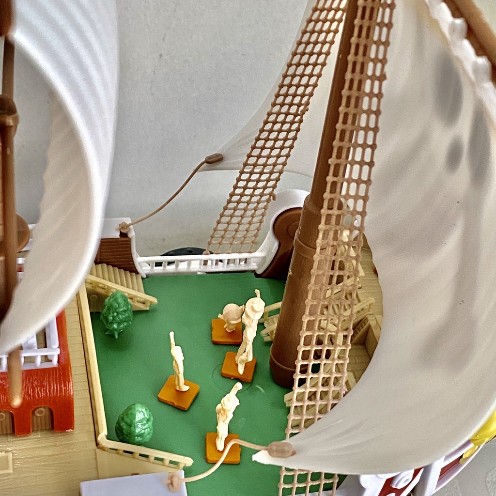 Mô hình con tàu Thousand Sunny của băng mũ Rơm - Thousand Sunny cao 34CM - Mô hình lắp ghép tàu Thousand Sunny